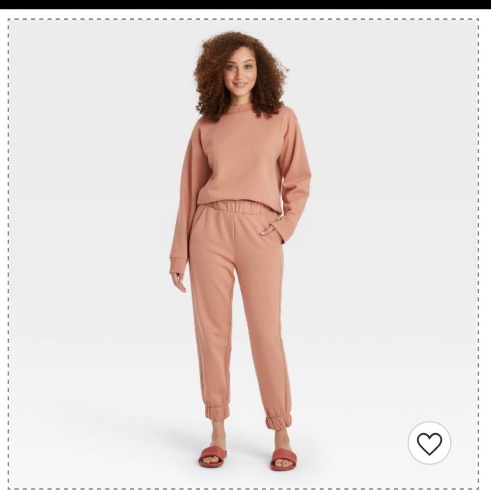 Brown Target Sweat Suit!